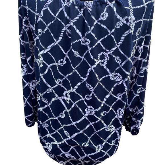 New York and Company 7th avenue design studio blouse size medium. - Picture 8 of 13